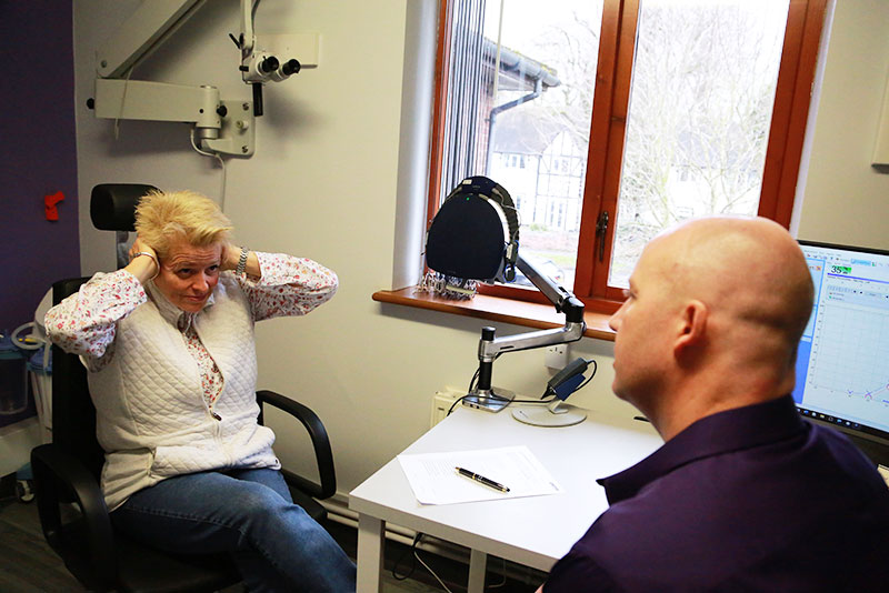 Tinnitus consultation photo